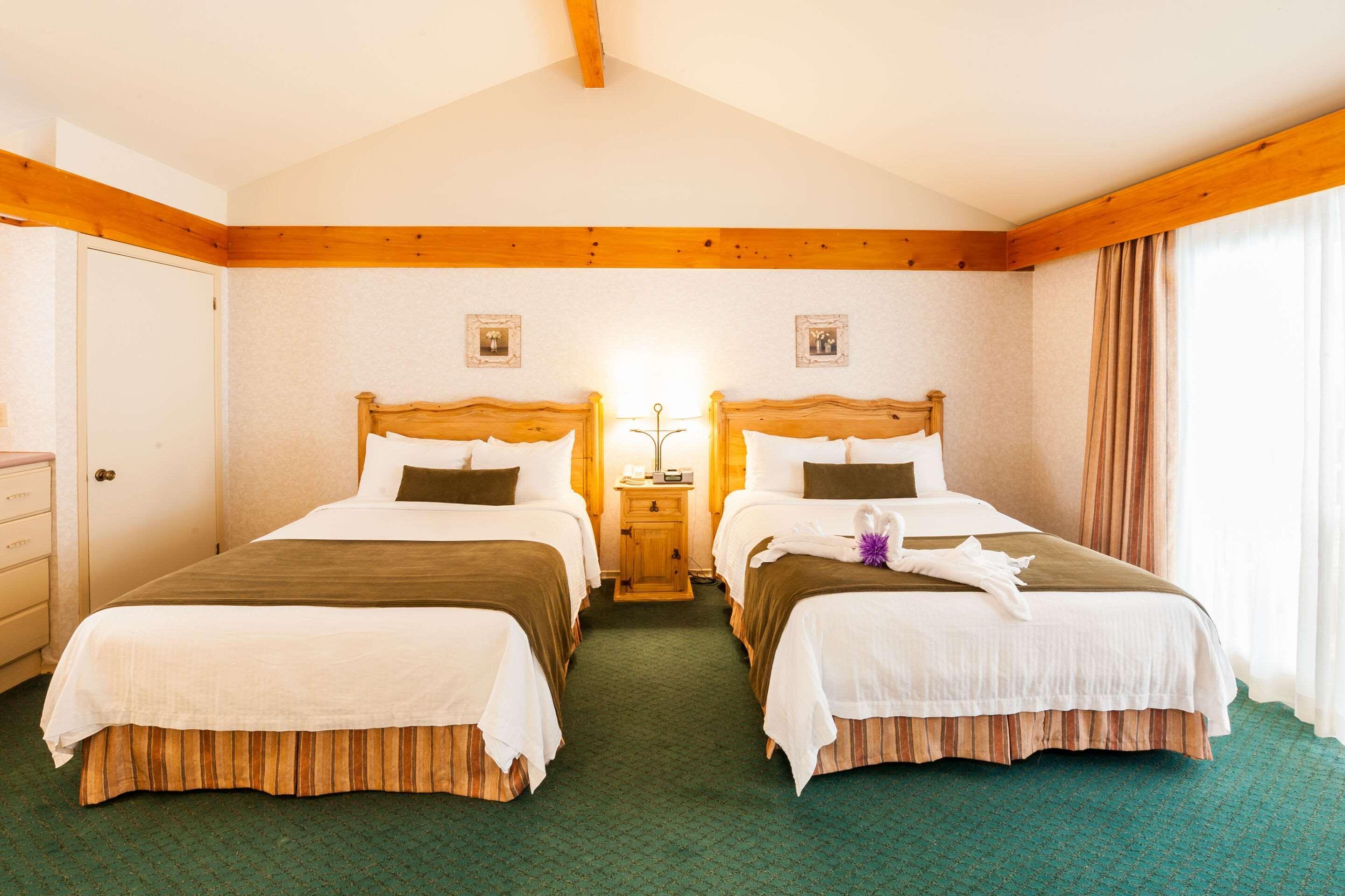 Pinestone Resort, Conference Centre, Spa & Golf Course Халибъртън Екстериор снимка